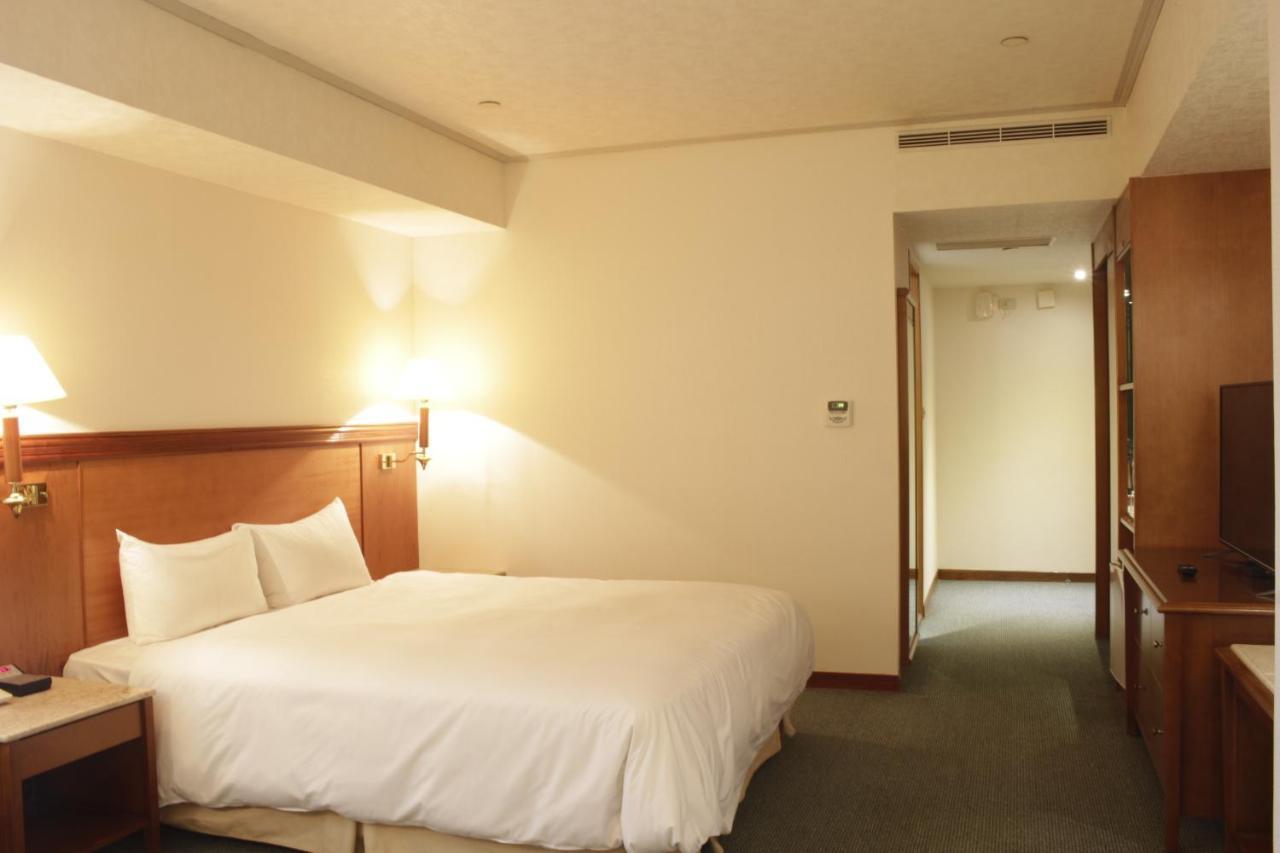Hotel Avenue Hszincsu Kültér fotó