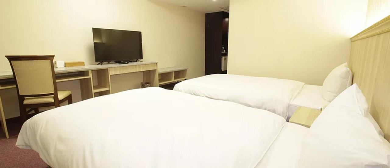 Hotel Avenue Hszincsu Kültér fotó